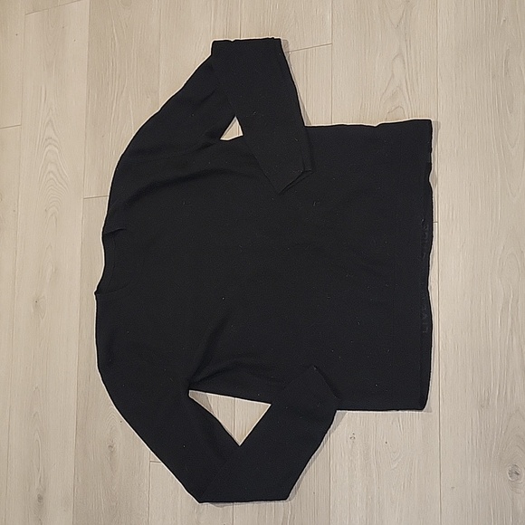 lululemon athletica Other - Lululemon men's 100% Merino wool sweater